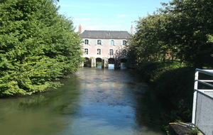 Ce n'est pas le château de Chenonceaux mais la maison de la pêche à Arques